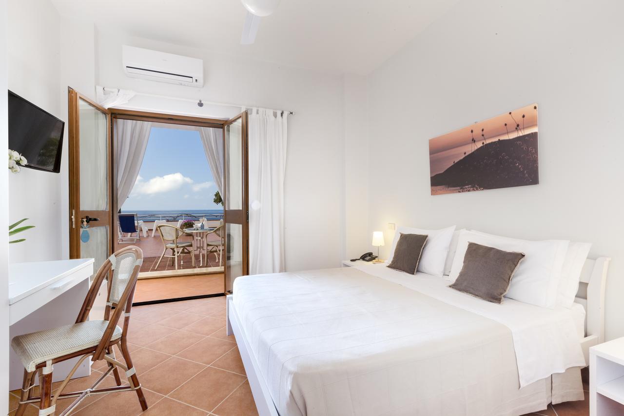 Il Cefalo Hotel & Restaurant Castellabate Ngoại thất bức ảnh